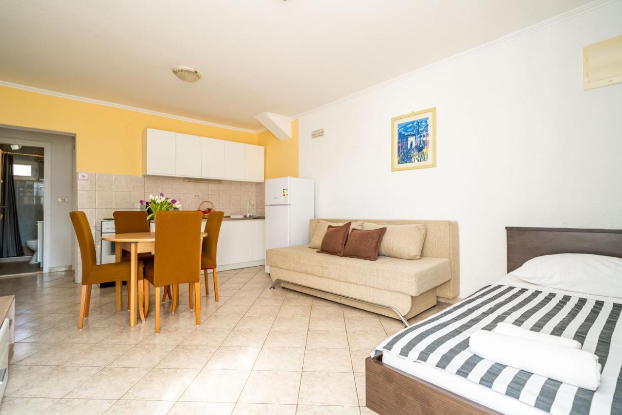 Apartmani Niki Zvekovica Cavtat Exterior photo