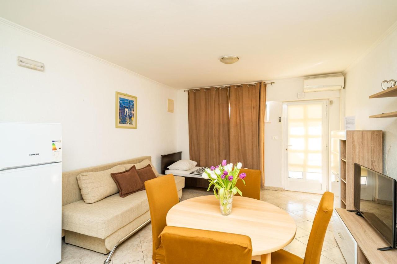 Apartmani Niki Zvekovica Cavtat Exterior photo